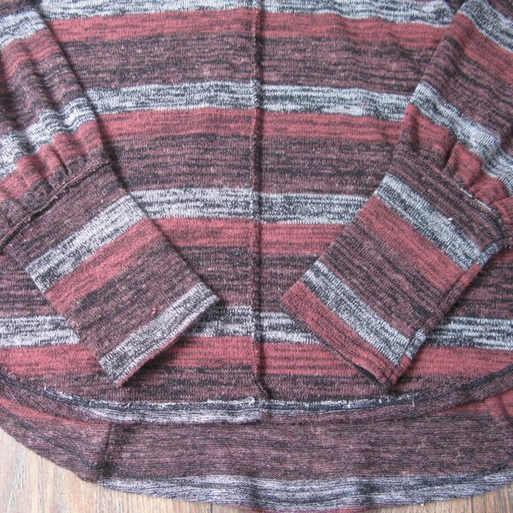 Free People loose fitting pullover ptp 23.5" *GUC - Picture 6 of 14